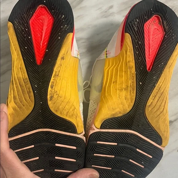 Nike Women's White and Pink Metcon 7 Athletic Shoes - Picture 4 of 6